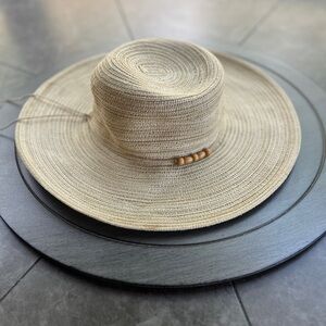 Croft & Barrow Tan Wide-Brim Sun  Hat w beads